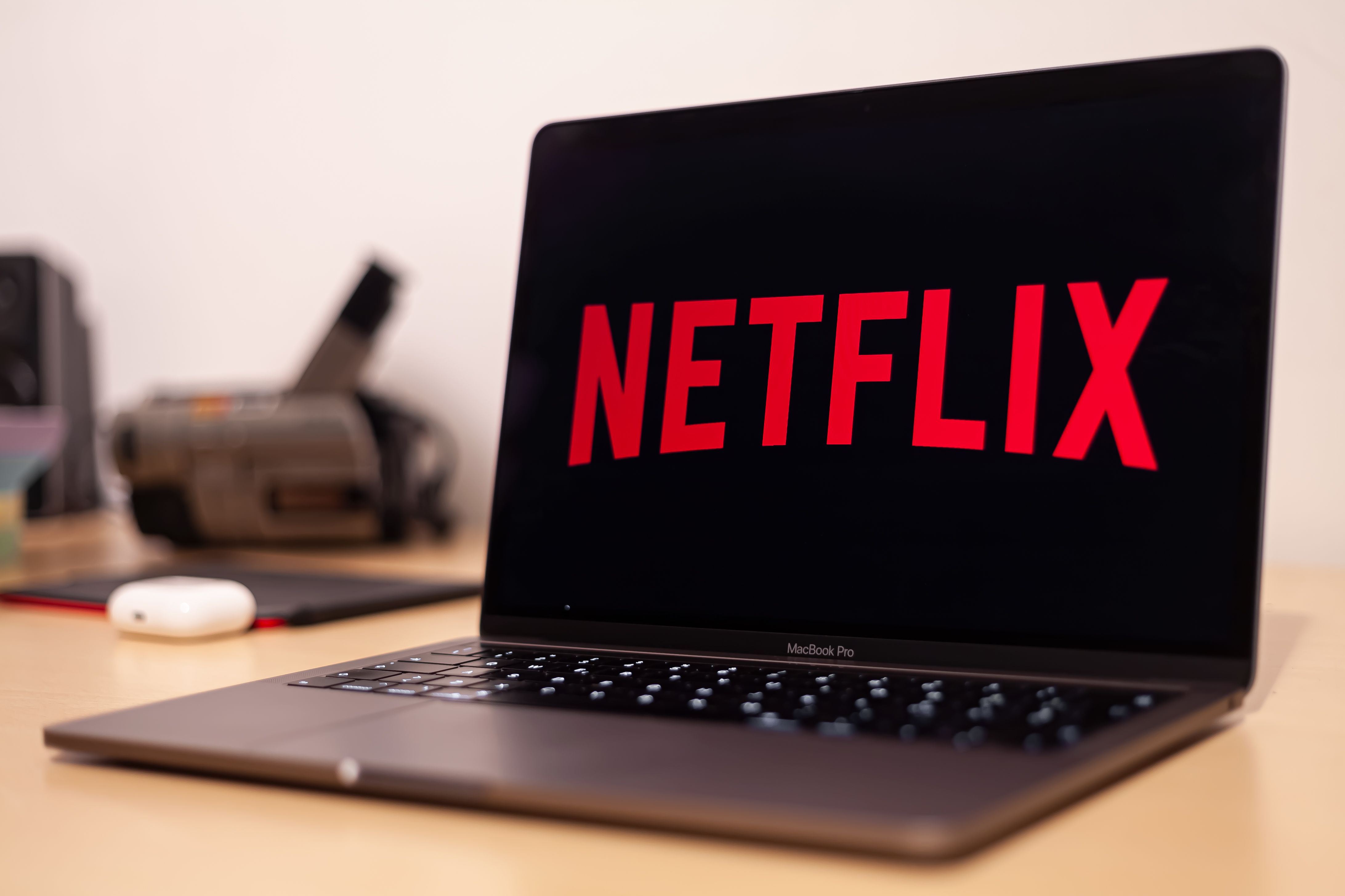 Como Netflix e Uber Estruturam Sistemas Distribuídos - Engenharia de Software e Tecnologia em 2026